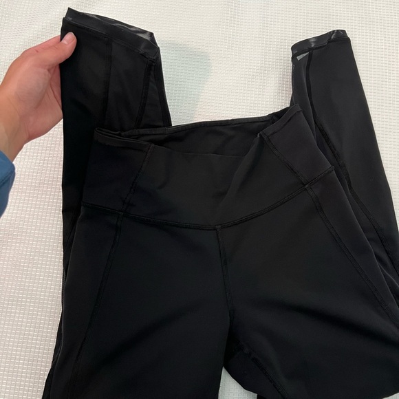 Lululemon Legging Mesh Detail - Picture 6 of 14